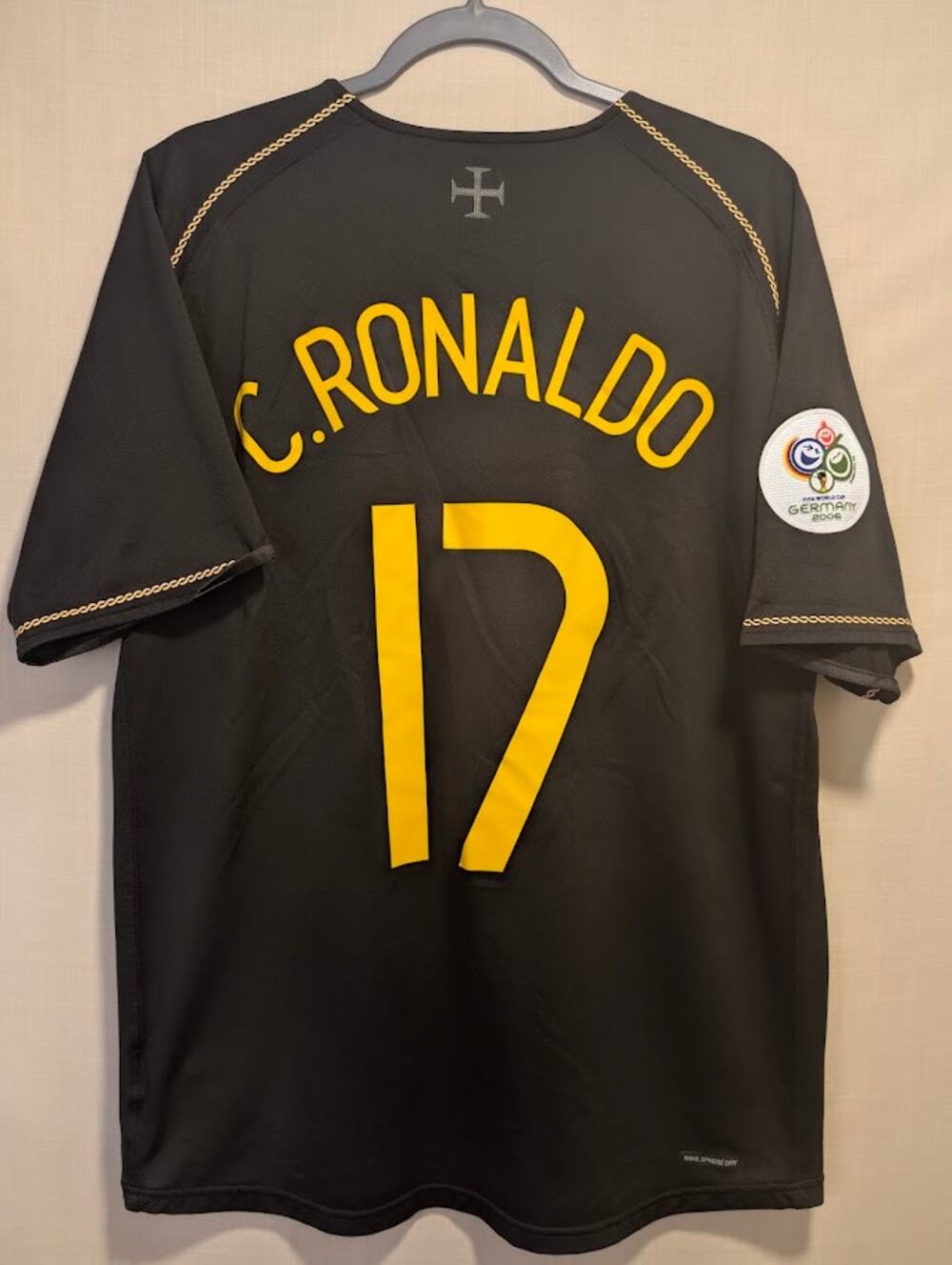 Portugal 2006 Away Cristiano Ronaldo Jersey Men's XL World Cup Patched